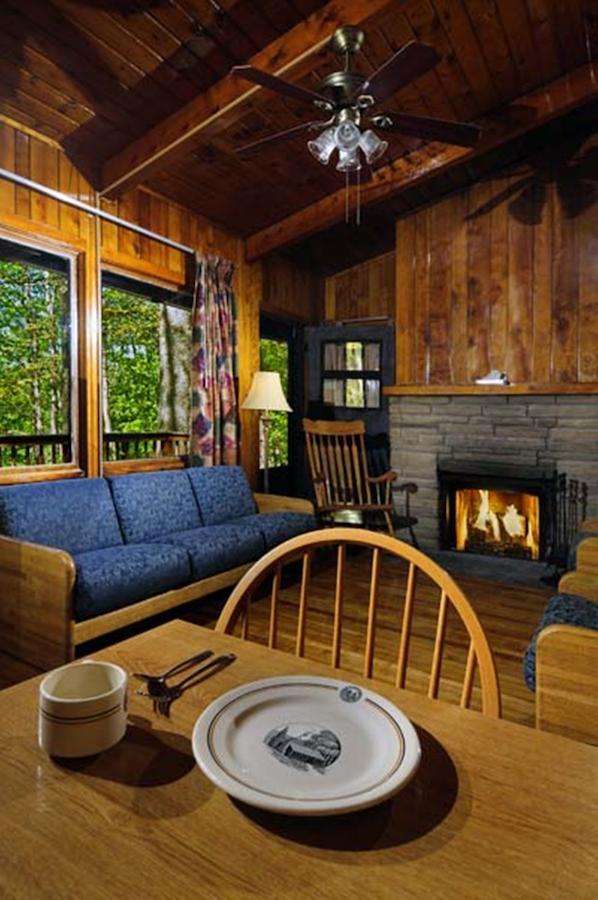Grafton Tygart Lake Lodge الغرفة الصورة