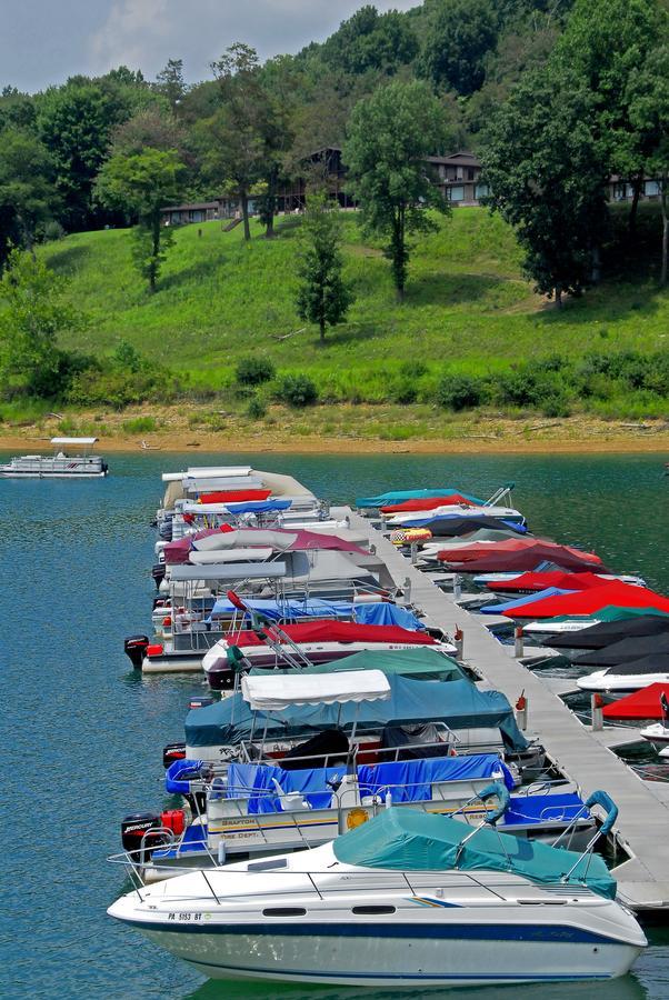Grafton Tygart Lake Lodge المظهر الخارجي الصورة