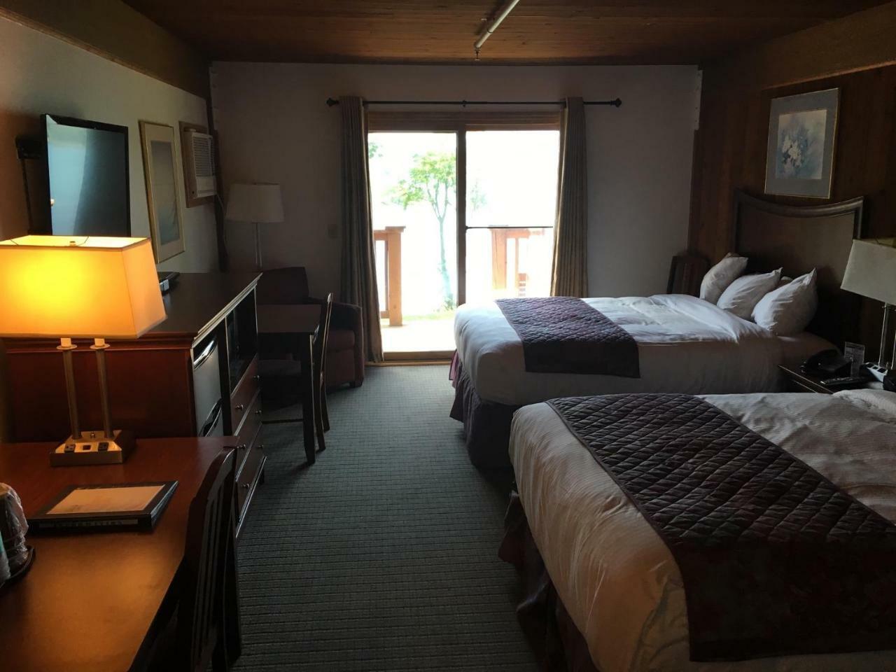 Grafton Tygart Lake Lodge المظهر الخارجي الصورة
